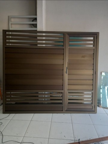 Porta e portão de alumínio 