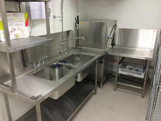 Mesa Pia Aço Inox Industrial Com Paneleiro E duas  Cuba 50x60x40cm <br><br> - Foto 2