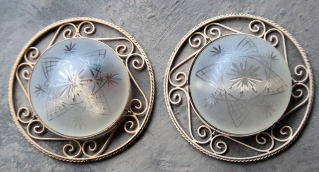 Antigas Luminárias de Teto com Cúpula e Plafonier em Ferro Batido. 