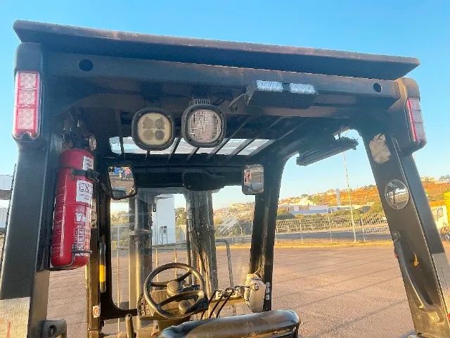 Empilhadeira Yale 2,5 toneladas 2016  - Foto 6