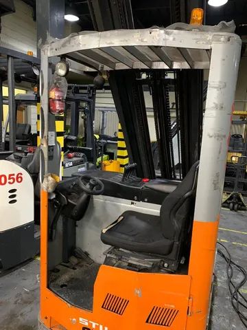 Empilhadeira Retrátil Still FME20, Torre Tríplex 11.525mm - Foto 5