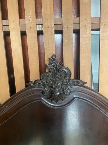 Cama Estilo Chipandelle Em Imbuia - Foto 3