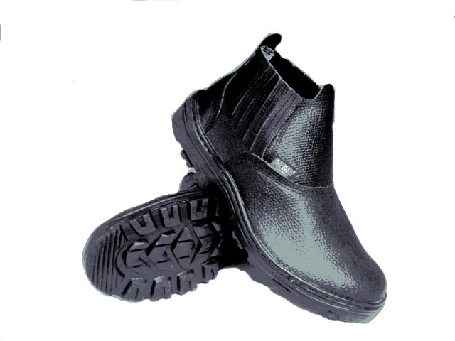 Bota seg. c/bico
