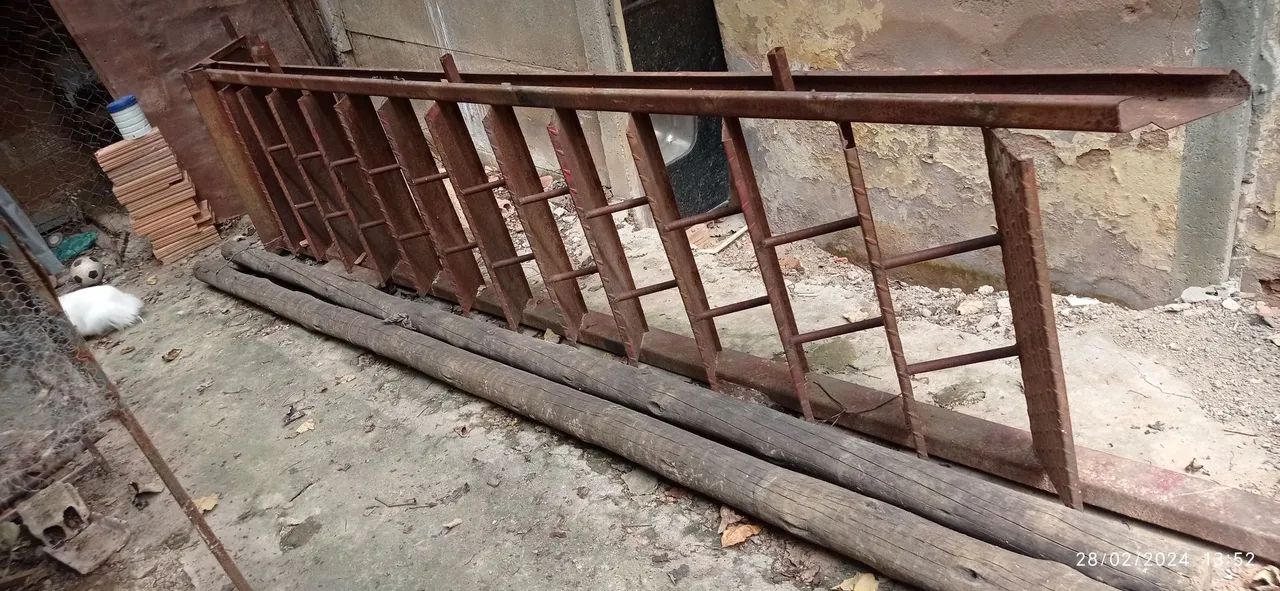 Escada de Ferro maciça medidas ultima foto