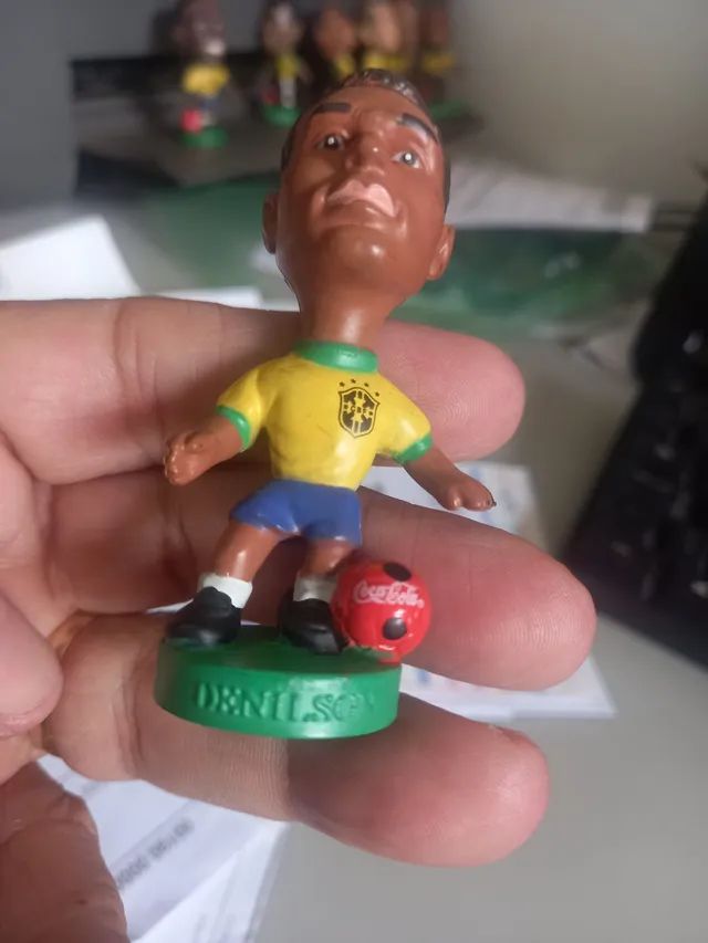 BONECO  SELEÇÃO  COCA COLA 