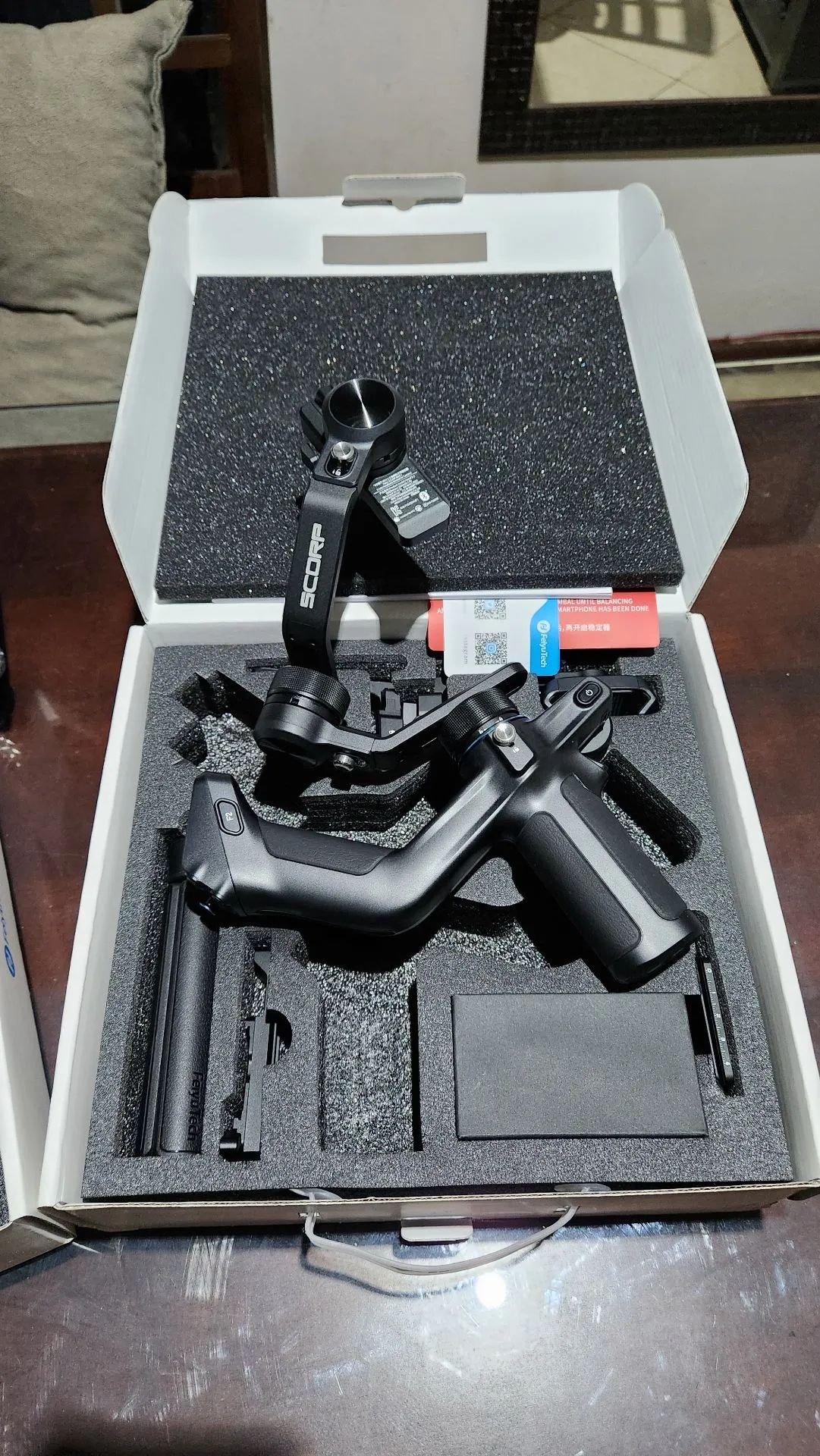 FeiyuTech SCORP Mini 2  estabilizador de câmera / gimbal smartphone - Novo