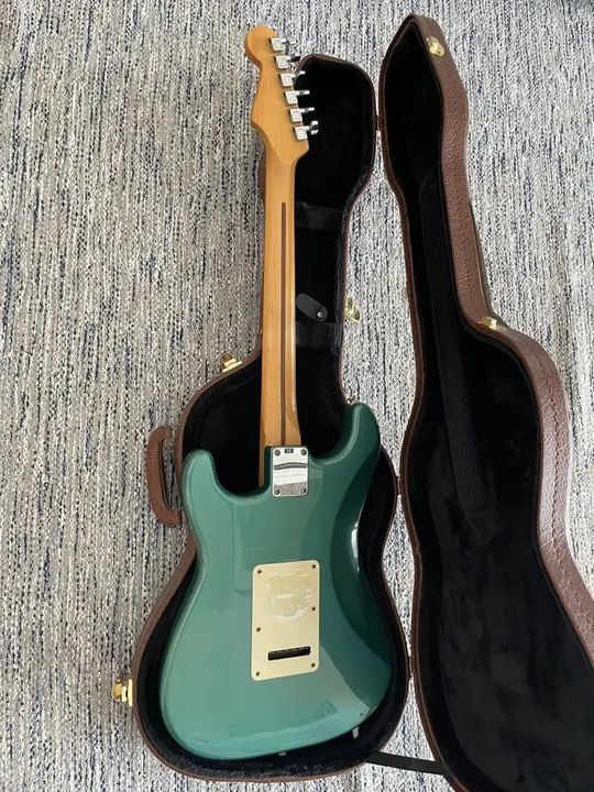 Fender Stratocaster American Traditional - Foto 4