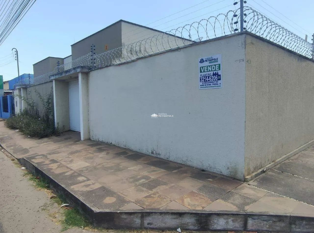 R. SANTOS DUMONT - BAIRRO: CENTRO PIRIPIRI -PI