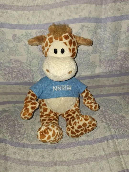 Girafa de Pelúcia Nestlé