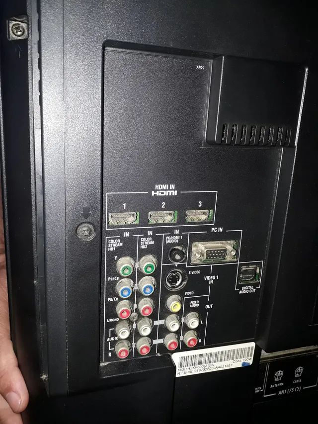 TV LCD 42 Toshiba regza, full hd, conversor, controles, base TVs