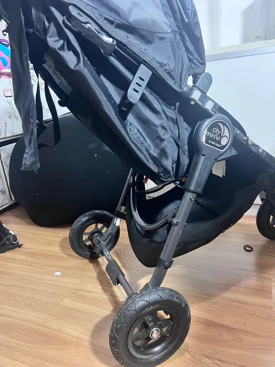 Carrinho de Bebê Baby Jogger City Mini GT seminovo - Foto 3