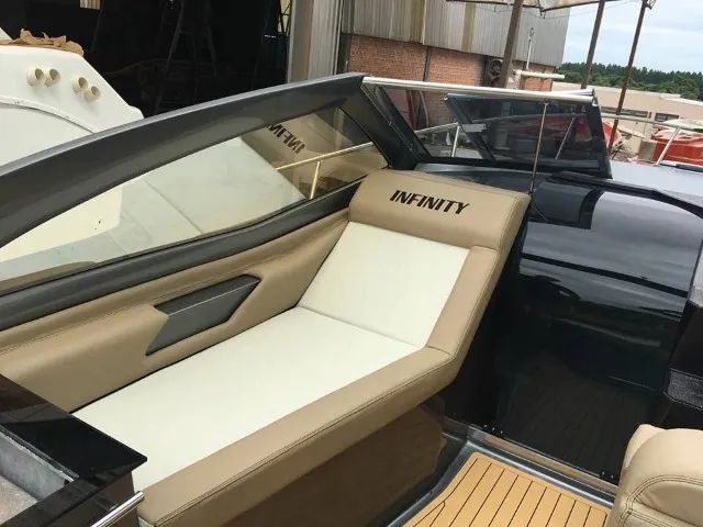 Lancha Infinity 275 (28 pés) - Ñ e Focker/FS/Nx/Armatti - Foto 4