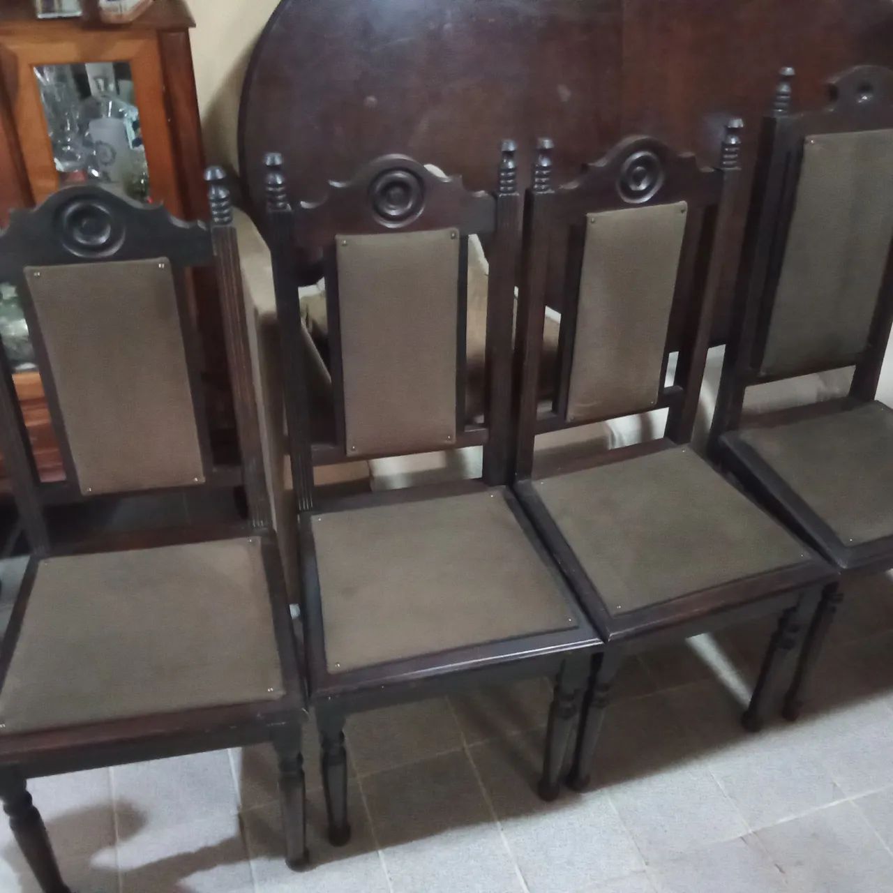Conjunto com 4 Cadeiras de Jantar Clássicas - Foto 4