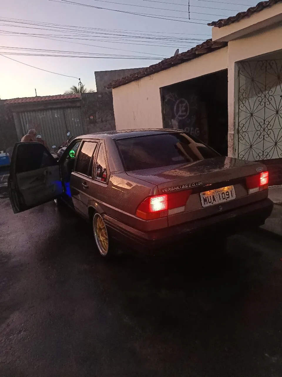 Vendo ou troco em carro de maior valor !