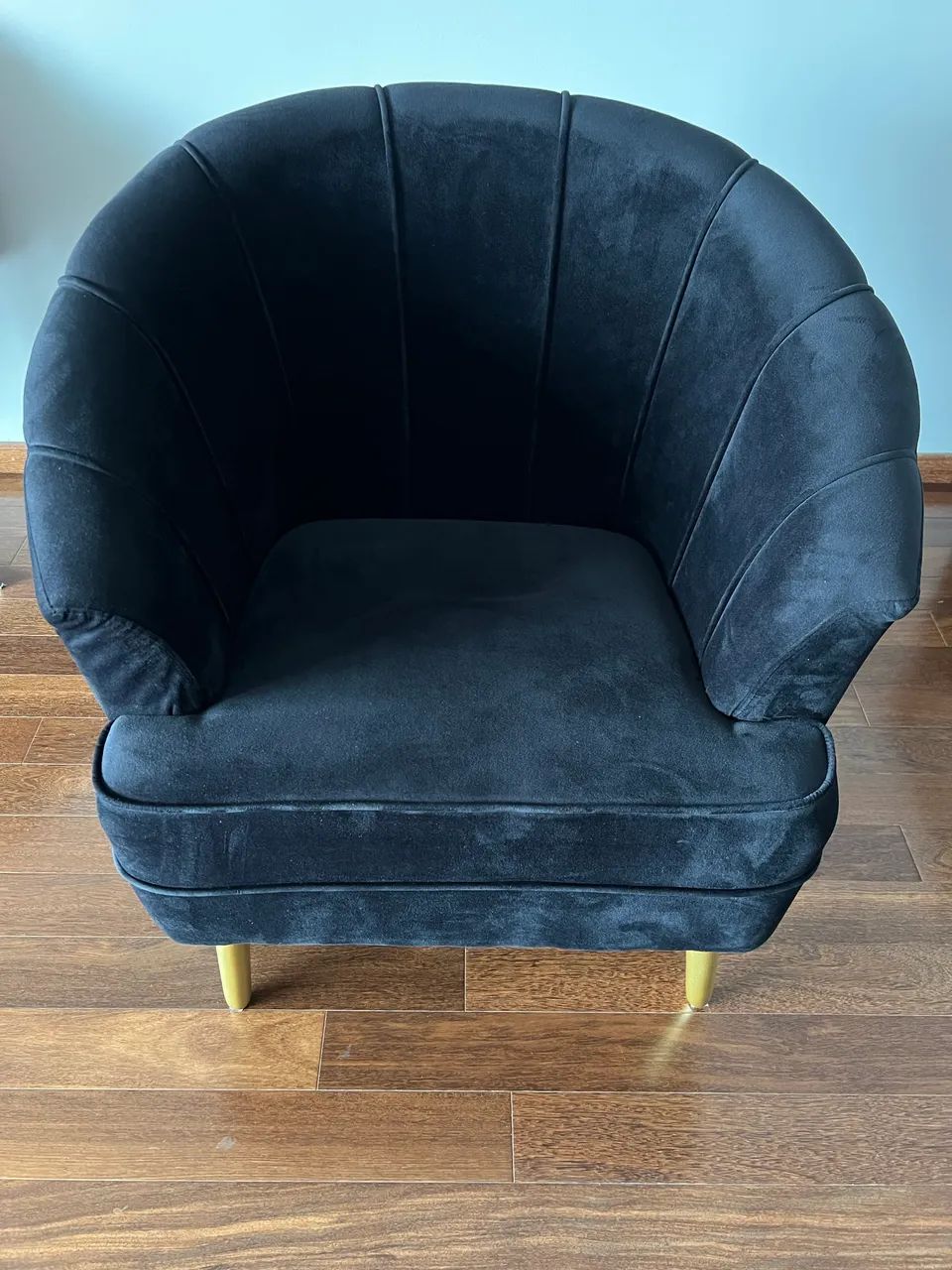 Poltrona preta chiquérrima