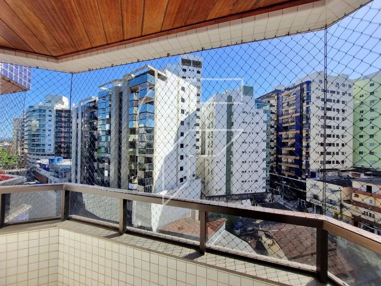 Imóvel para venda tem 75 metros quadrados com 2 quartos em Centro - Guarapari - ES