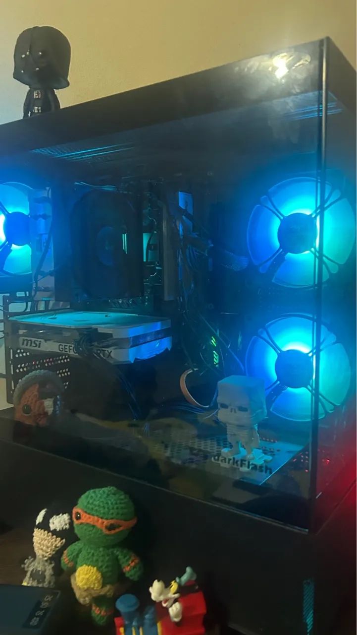 PC Gamer com RTX 406064168570910465121
