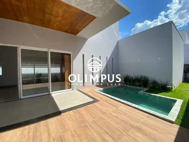 Belíssima casa no Condominio Splendido com 220m²- Bairro Jardim Botânico