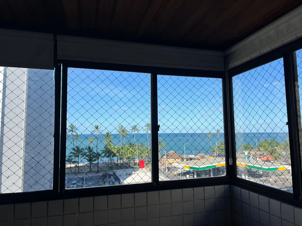 Alugo apartamento com 04 quartos, na jatiuca,