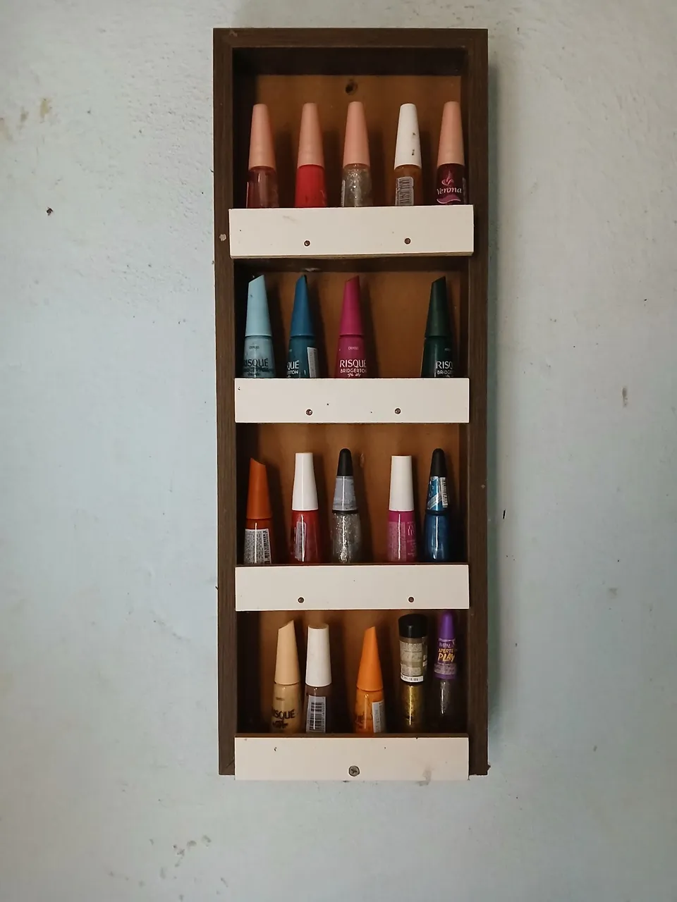 Organizador de esmaltes de parede