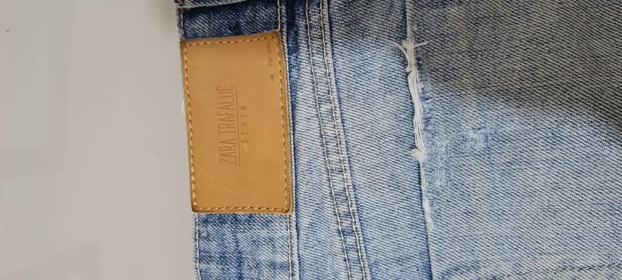 Short Jeans azul claro curto Desfiado - Zara - Foto 3