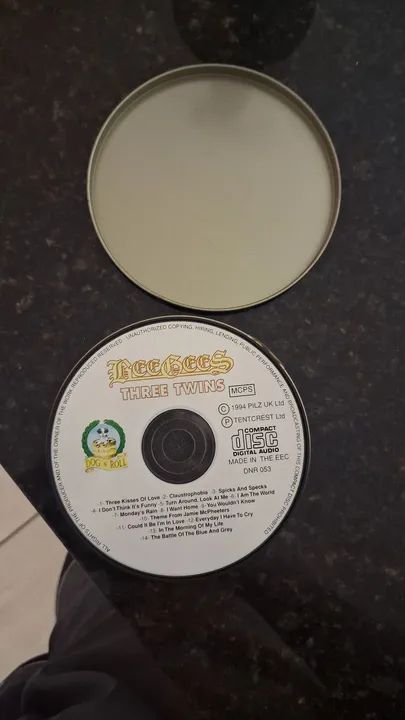 Bee Gees - three Twins cd  - Foto 3