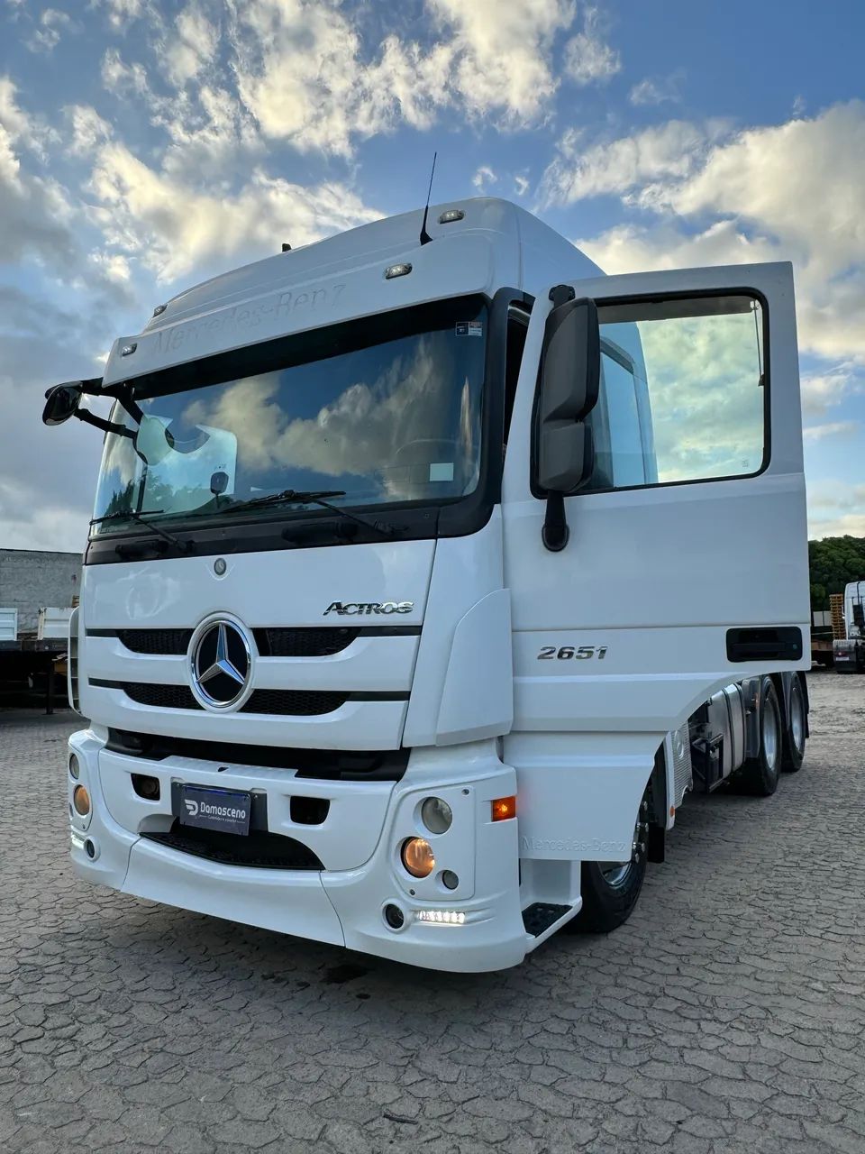 Mercedes Benz Actros 2651 6x4 - Foto 3