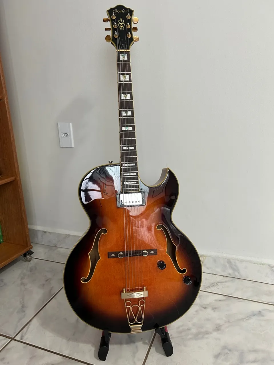 Guitarra Archtop - Condor - modelo Nelson Faria
