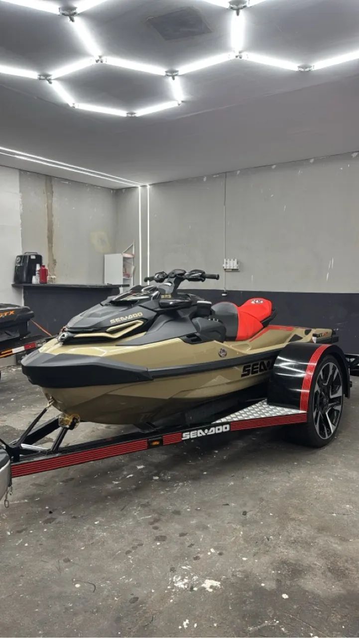 Jetski SeaDoo RXT 325 2025