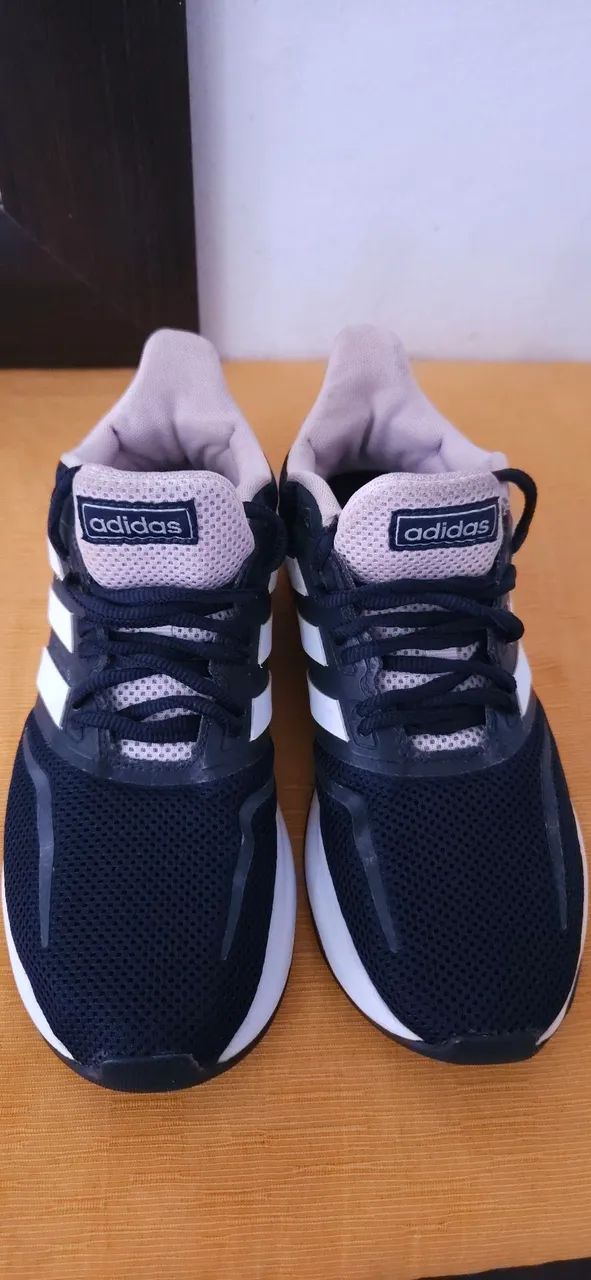 Tênis Adidas quase ZERO DE VERDADE, oportunidade única imperdível.