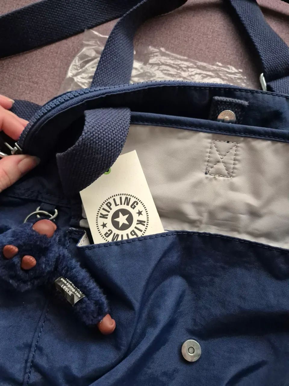 Bolsa Kipling pahneiro Original com forro térmico  - Foto 4