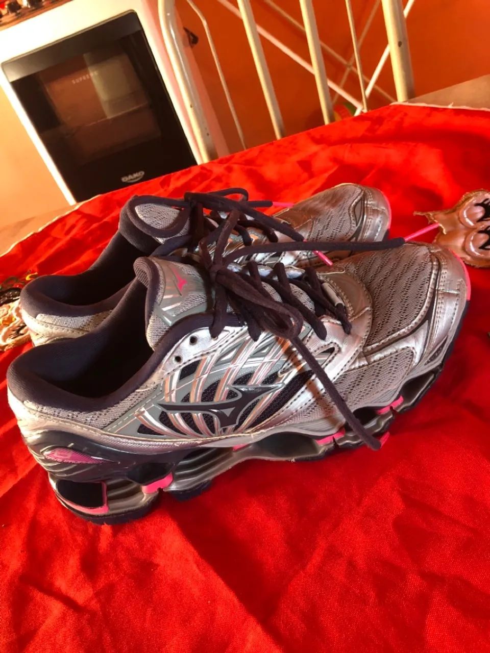 Tênis Mizuno tamanho 39 ORIGINAL zero  - Foto 3