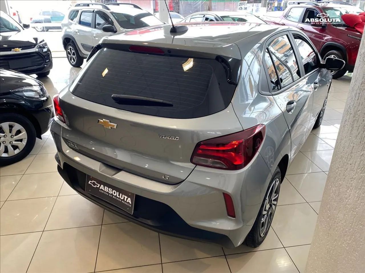 Chevrolet Onix Hatch LT 1.0 12V TB Flex Mec. 4P 2024 - Foto 14