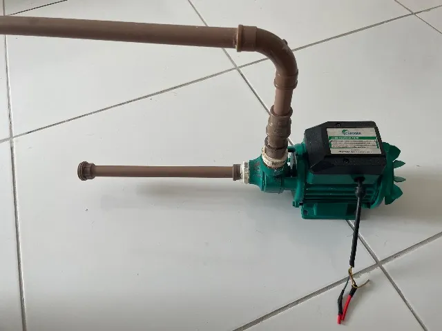 Bomba de água; grade de segurança