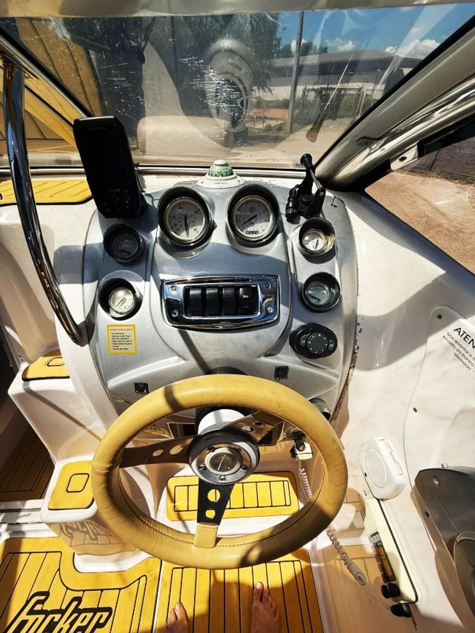 Lancha Focker 215 - Ano 2007 - Evinrude E-TEC 150Hp - Foto 6