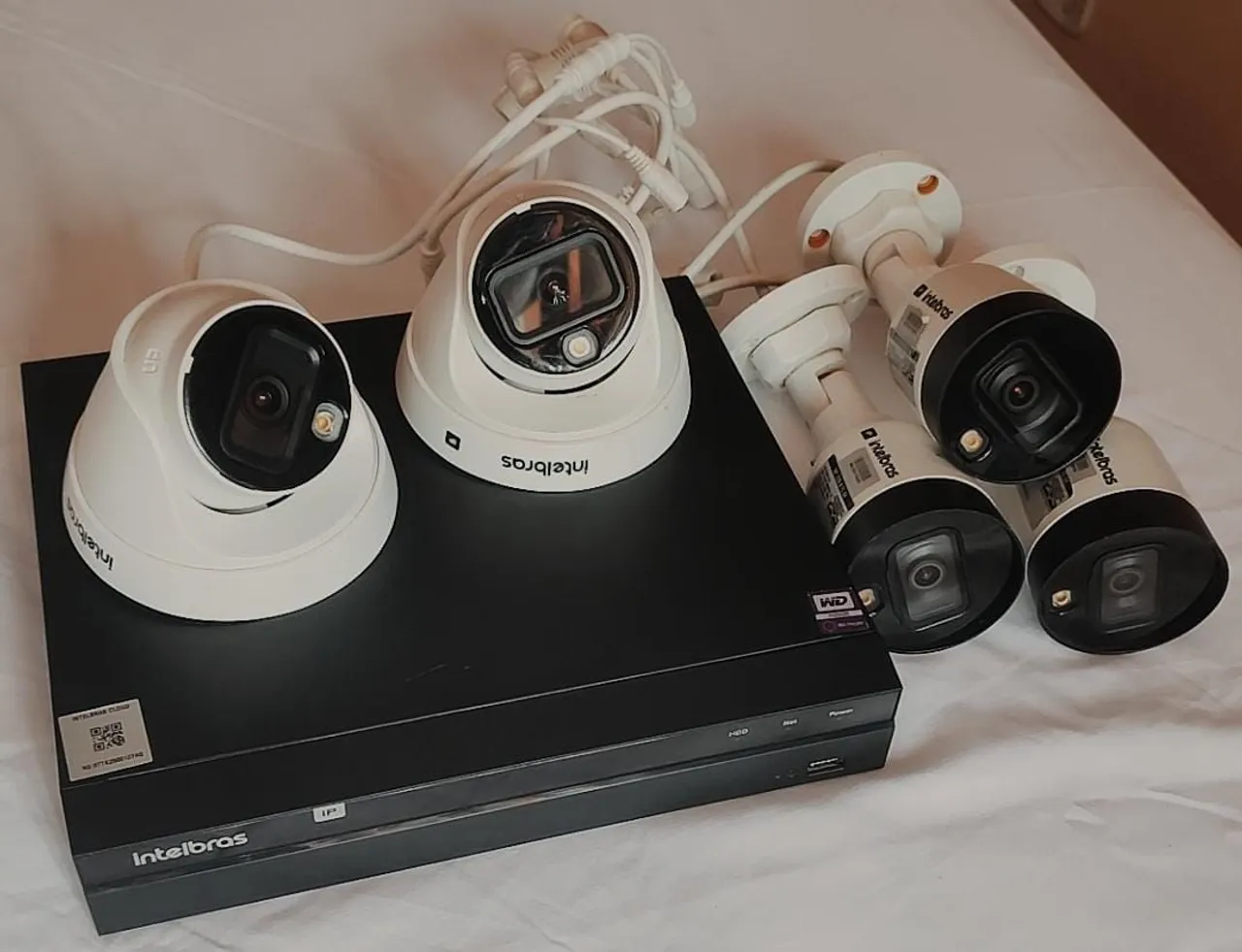 NVD 1408p 8 portas Poe+ 5cameras ip full hd