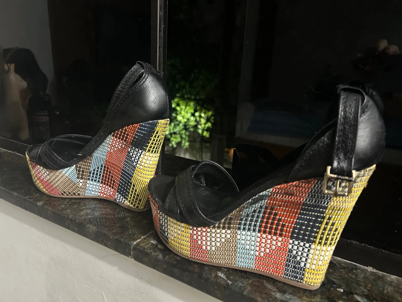 Lindas sandálias exclusivas semi novas