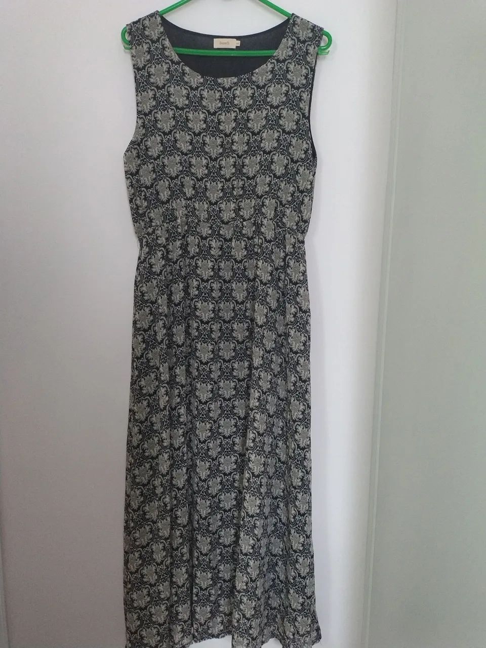 Vestido longo tecido delicado