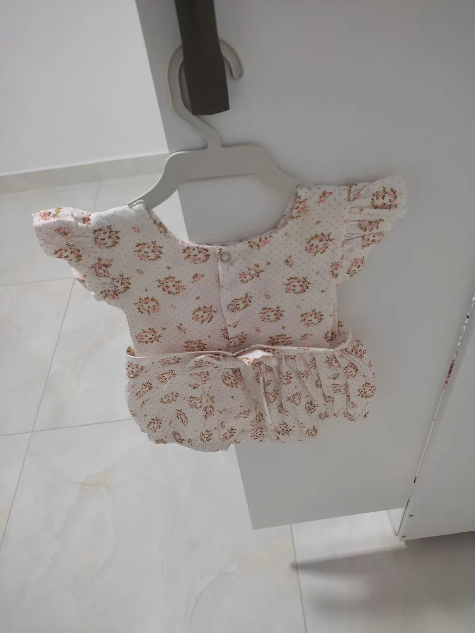 Macacão Floral Infantil