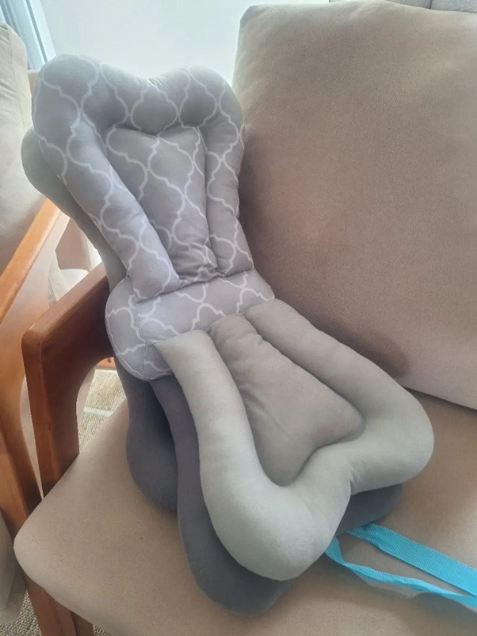 Almofada de Amamentação Ergonômica (Seminova - Nunca Usada)