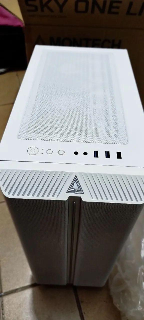 Gabinete de PC Branco Montech Sky One Lite