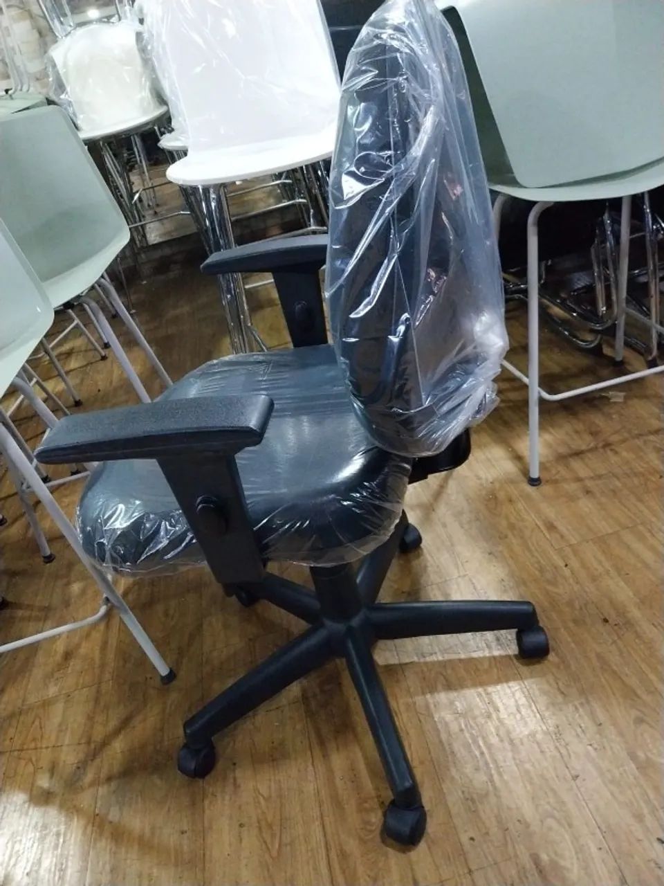 Cadeira de Escritório Cavaletti Diretor - Foto 5