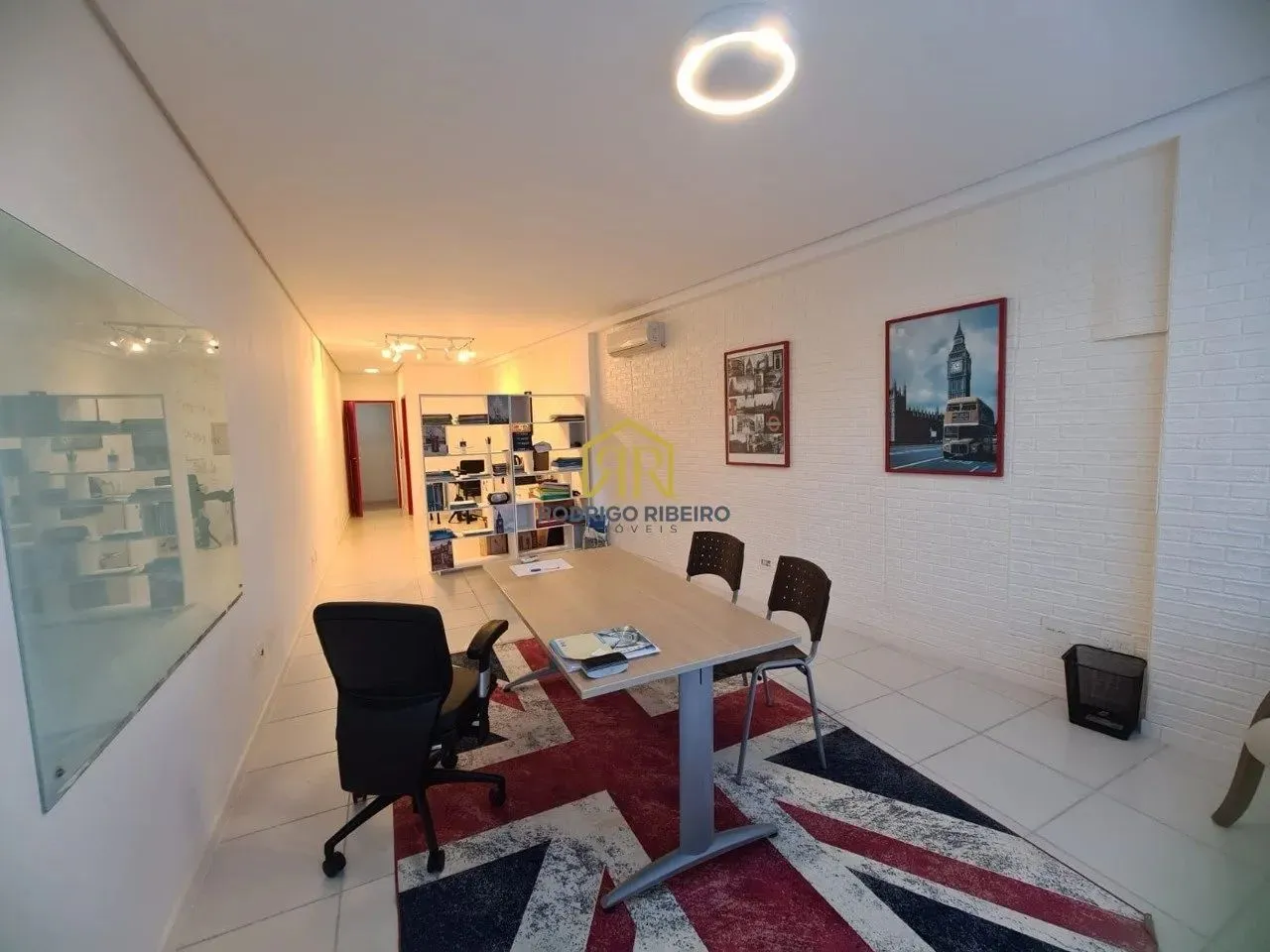 Sala Comercial 38m² no Córrego Grande