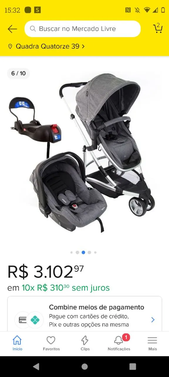 Carrinho de Bebê com Bebê Conforto