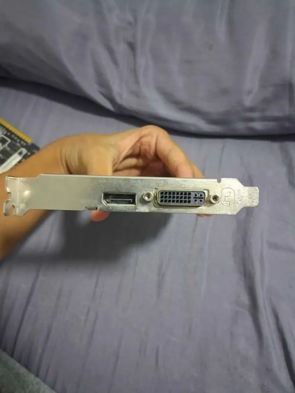 Placa de vídeo v218 Eton ET856 512mb