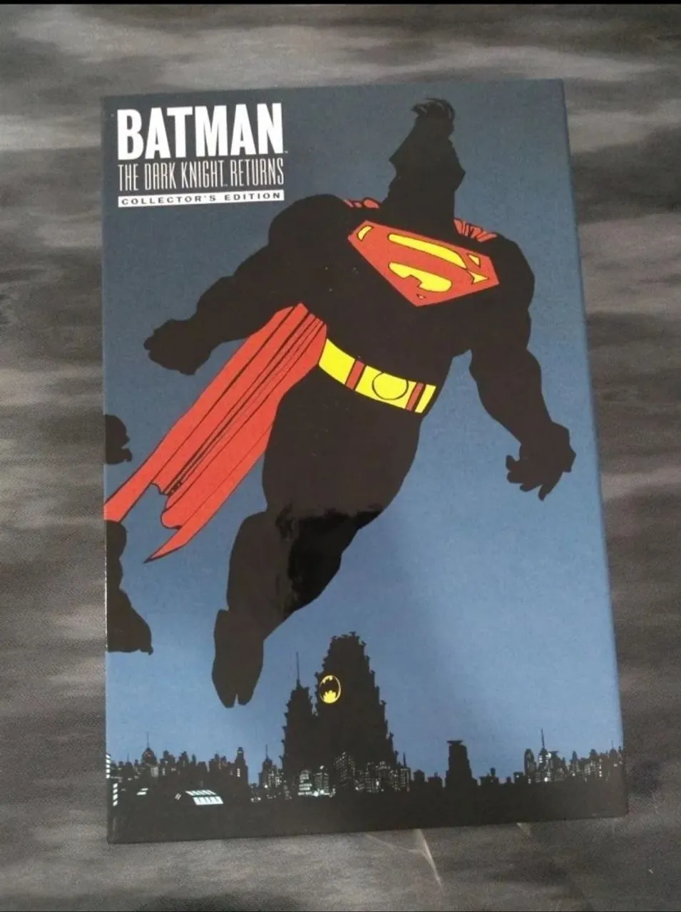 Batman: The Dark Knight Returns Slipcase Set - Em INGLÊS