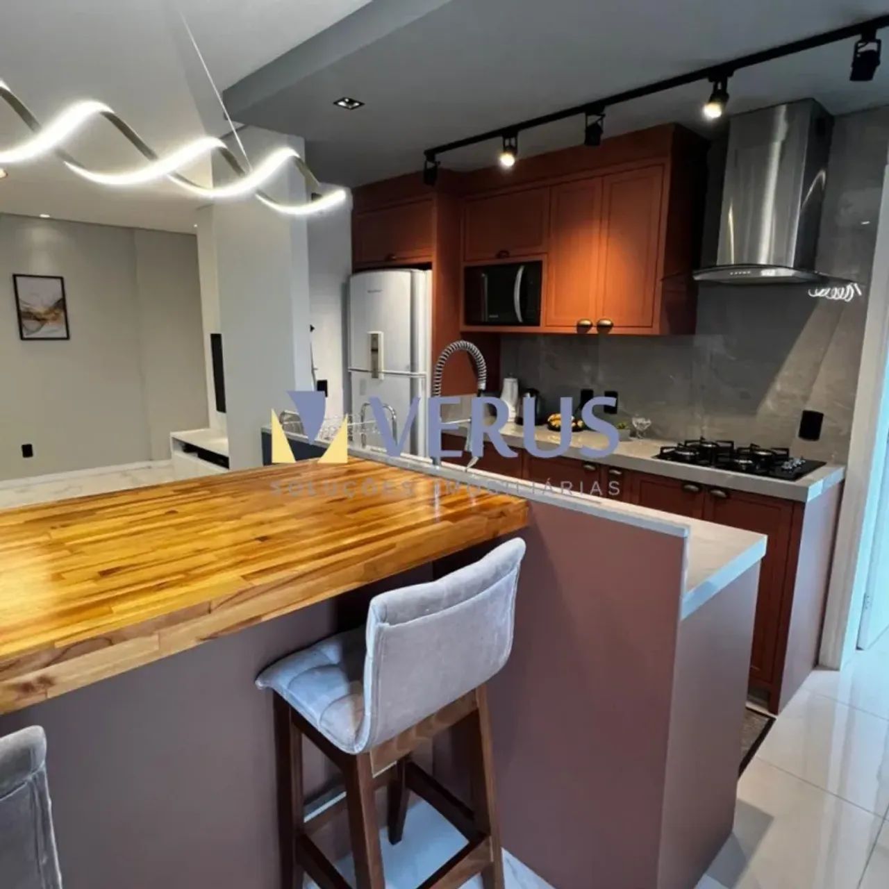 Apartamento Com 01 Suíte + 01 Dormitório no Bairro Vila Operária