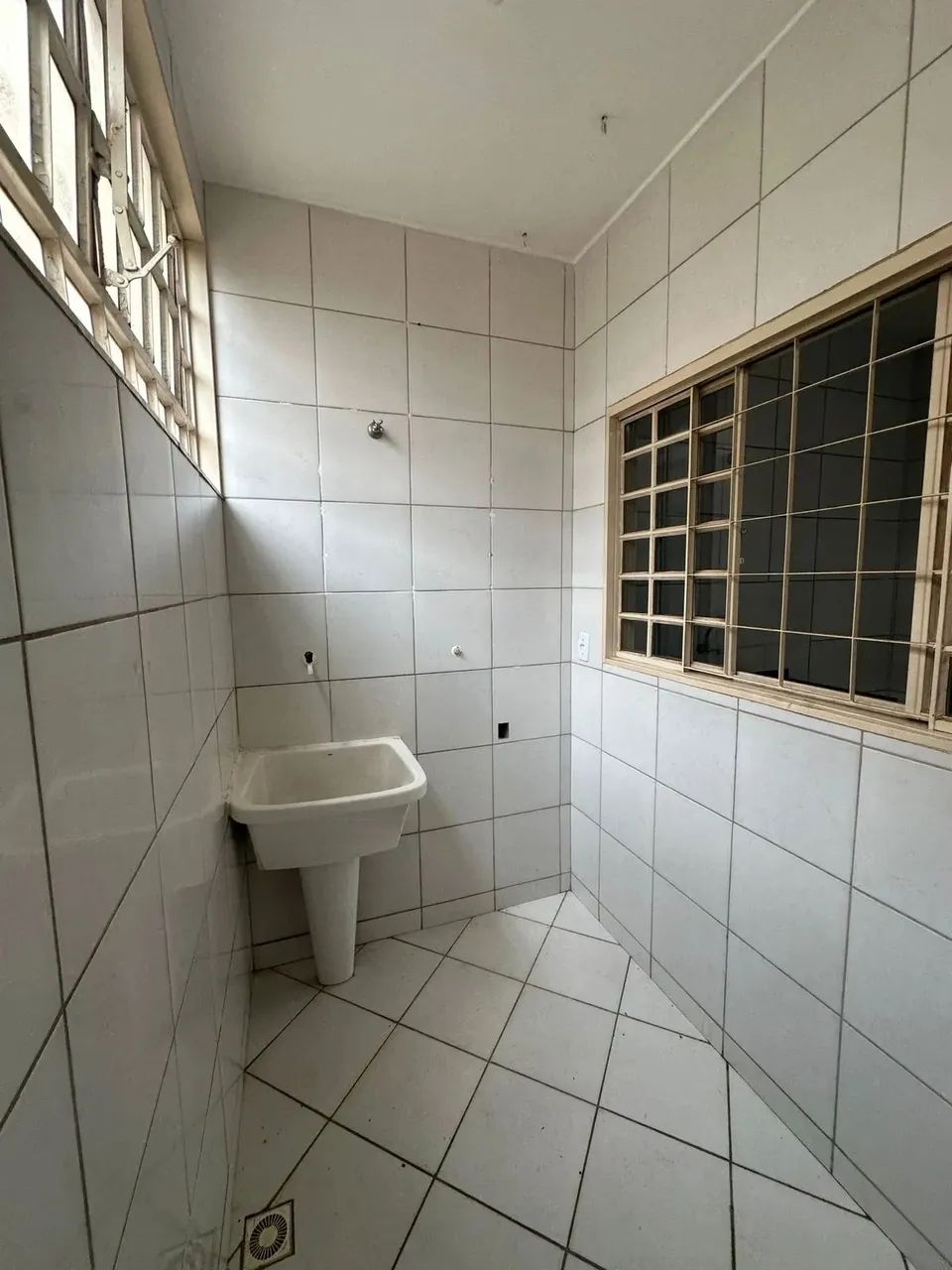 Predinho à venda! 3 aptos, atenção investidores! - Foto 4