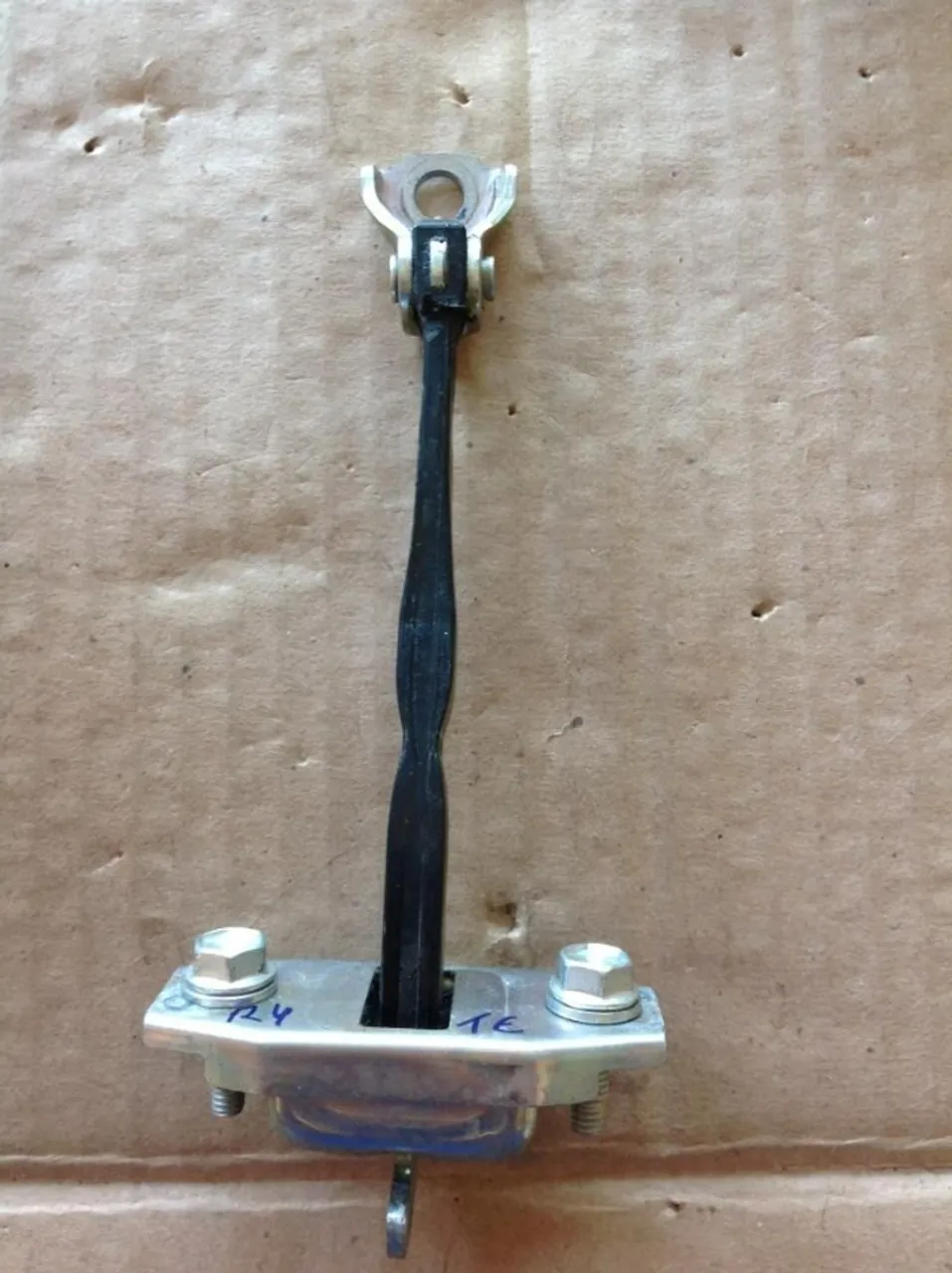 Limitador Porta Traseira Esquerda Rav4 2014
