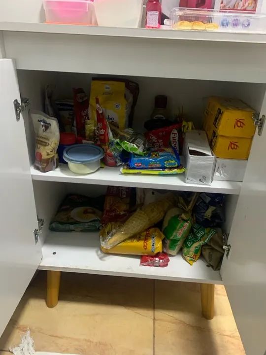 Armário de madeira branco com 2 portas - Foto 2